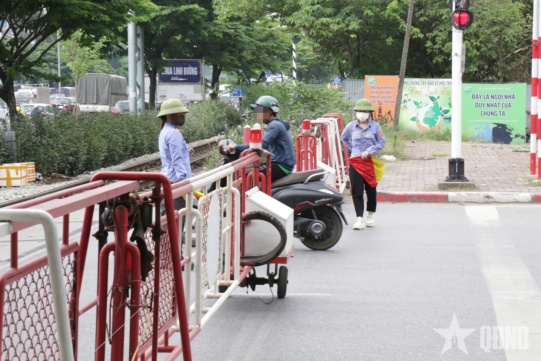 Hà Nội: Xử lý 170 trường hợp vi phạm trật tự, an toàn giao thông đường sắt